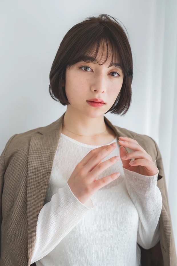 【黒髪メイク】暗髪に似合う大人の抜け感メイクとは？ 9つの垢抜けポイントをレクチャー_2_2