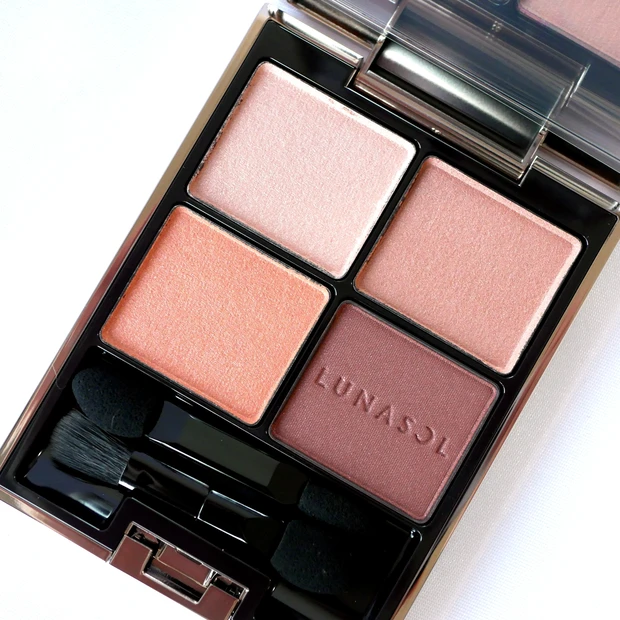 ルナソル(LUNASOL)アイカラーレーション 19 マホガニー(Mahogany)