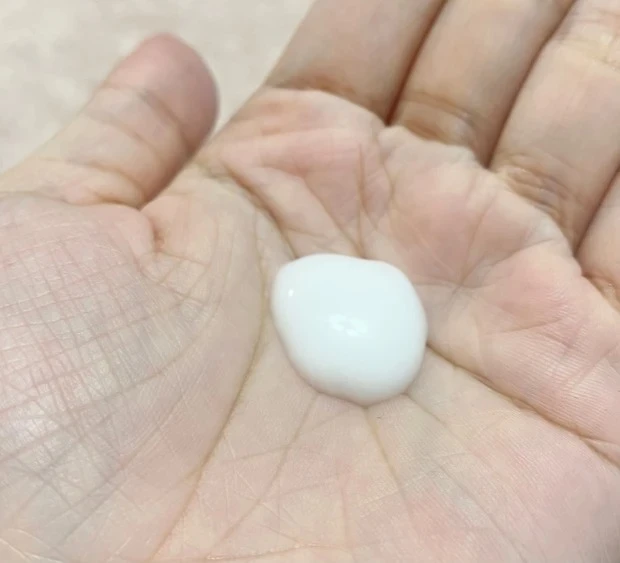 メラノCC「薬用しみ対策美白乳液」