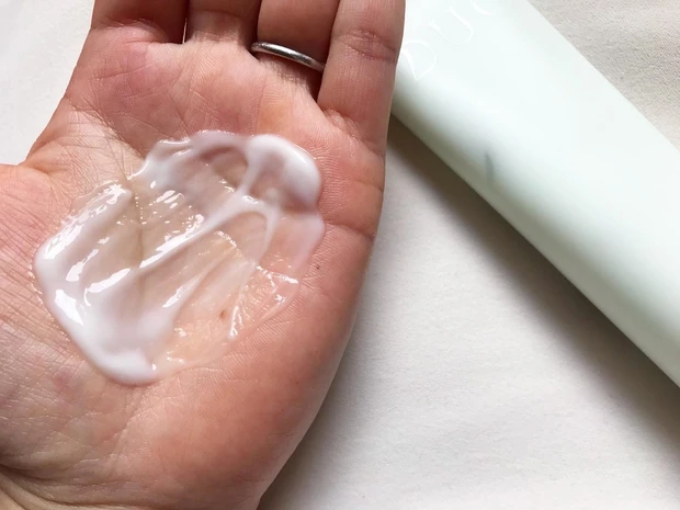 DUOから新発売!泡立てない洗顔と先行美容液で肌バリアを強化♪_3