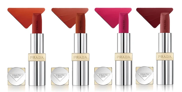 プラダのメイク&スキンケアアイテムがついに日本上陸!_8