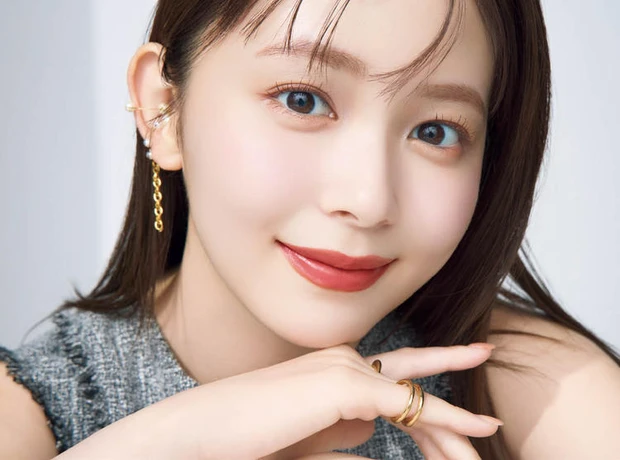 マキア人気記事ランキング8位 【リップライナーの使い方】人中短縮、上向き口角…１本でここまで変わる＆悩みも解消！