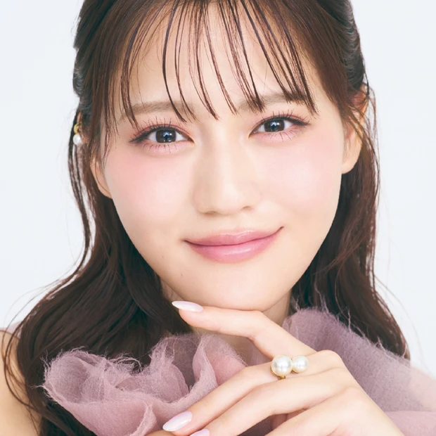 【=LOVE 髙松 瞳さん】<br>春新作アイシャドウでメイク！