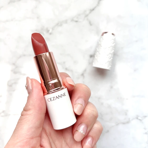 セザンヌ「ラスティングステイリップカラー02ウォームブラウン」