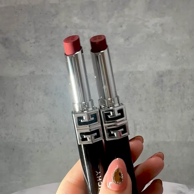 ルージュ・ジバンシイ・ベルベット・マット(2025ホリデー限定色)