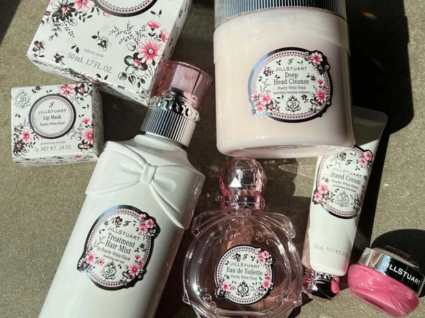 ジルスチュアートの20周年記念コレクション第二弾が登場！ ピーチー ホワイトフローラルの香り