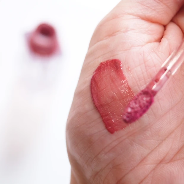 TIRTIR ウォーターリズムグロウティント　スウォッ チ