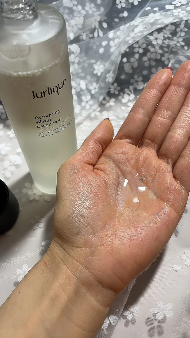 サステナブルな肌を―オーガニックコスメで香り高いうるおい化粧水【Jurlique】―_3