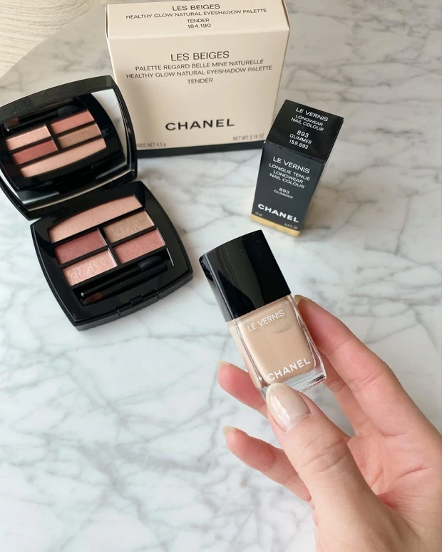 CHANEL新作コスメ。捨て色なし!どんな肌トーンにもマッチするレ ベージュ パレット ルガール TENDER/ネイル エナメル ヴェルニ限定色
_4