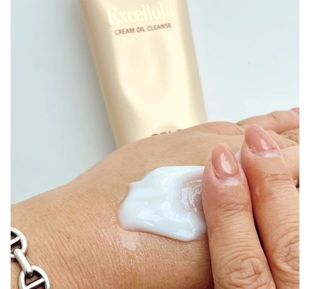 2026年4月5月発売のおすすめ新作コスメ　エクセルーラ　クリームオイルクレンズ　テクスチャー
