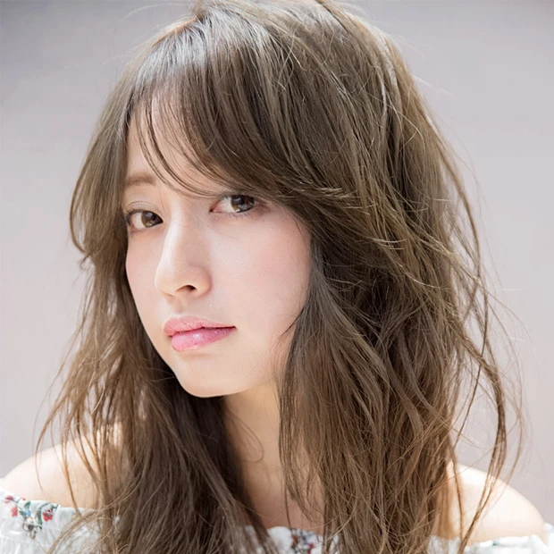 表面を巻くだけ！ ふんわり＆広がりにくい時短ウェーブロング