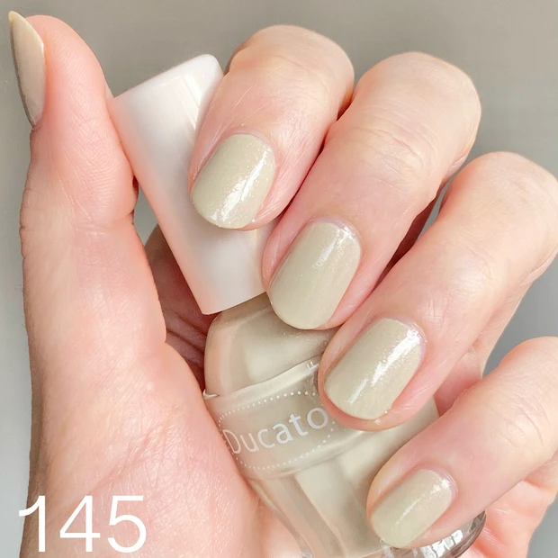 プチプラ優秀ネイルといえばデュカート！冬の限定新色、本日発売です。《セルフネイル》_2_2