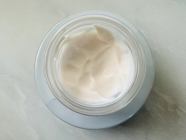 KANEBOのクリームインデイ