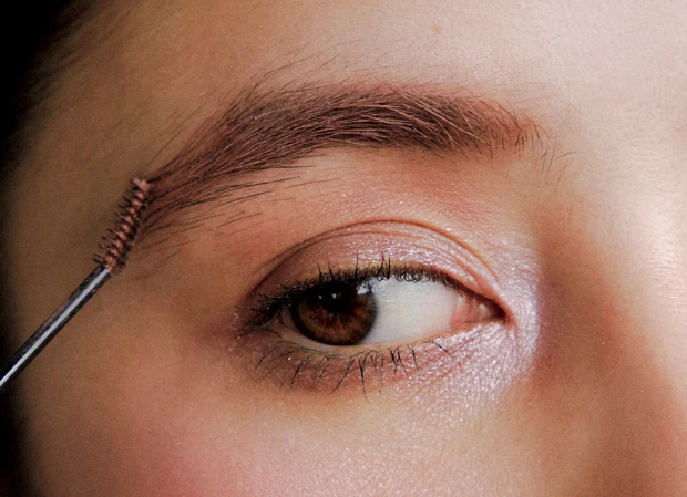 トレンド眉 「ストロベリーラテ眉」の描き方2