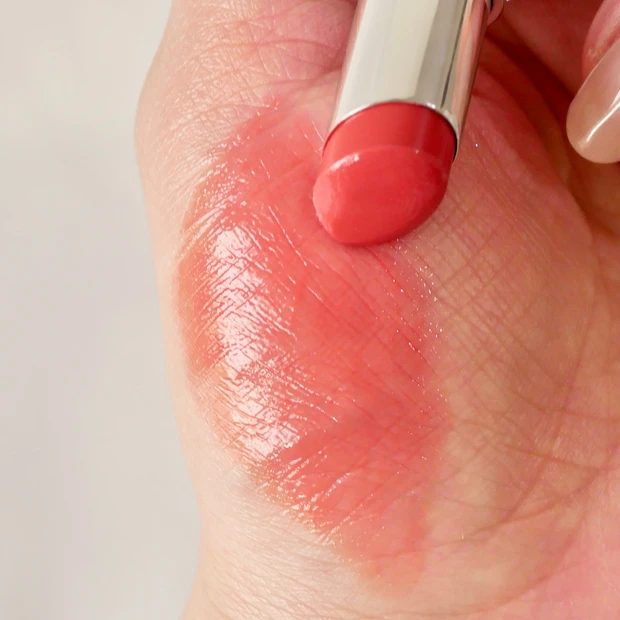 Laka(ラカ) ボンディング グロウ リップスティック 205 マルド スウォッチ 韓国コスメ