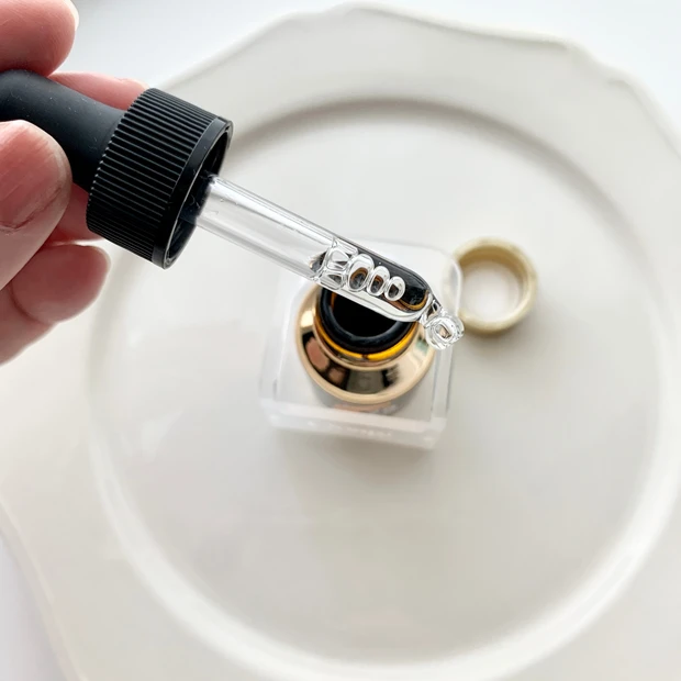 【毛穴悩みに】Obagi史上最高濃度のビタミンC配合美容液オバジC25セラムNEOでくすみのない透明ハリツヤ肌へ【ベスコス殿堂入り】_4