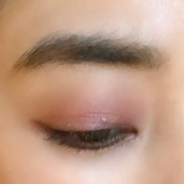 大人に似合う！ベアミネラルのピンクアイシャドウと腫れぼったくならない塗り方！_4