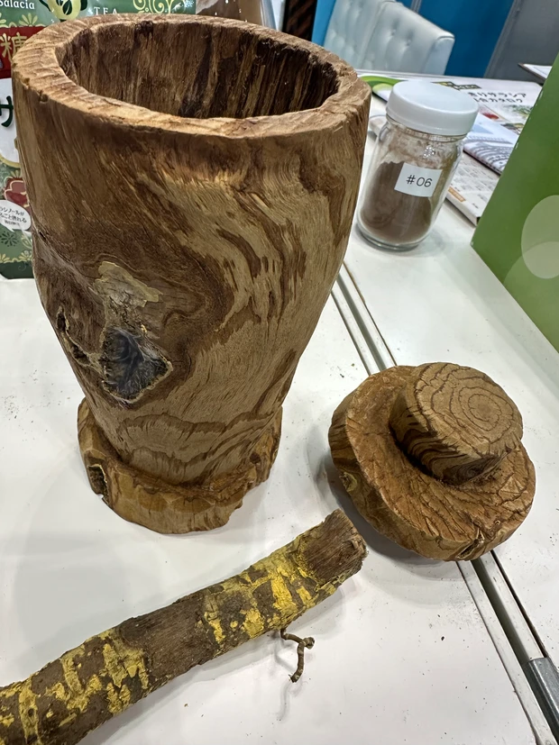 インドの王族は美容健康のために〇〇で出来たコップで飲み物を飲んでいた！_1_1