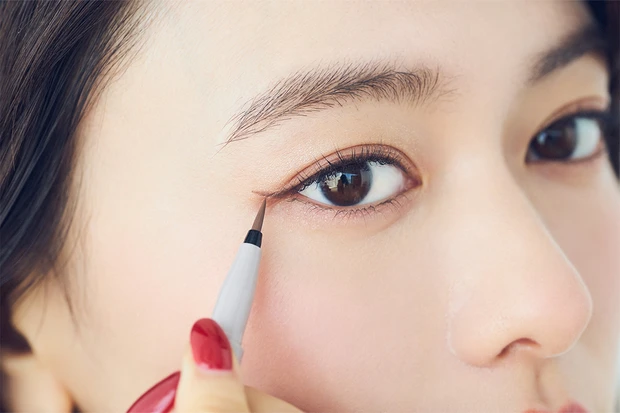 オンニメイクのアイメイクHOWTO 山本舞香のBeauty Script