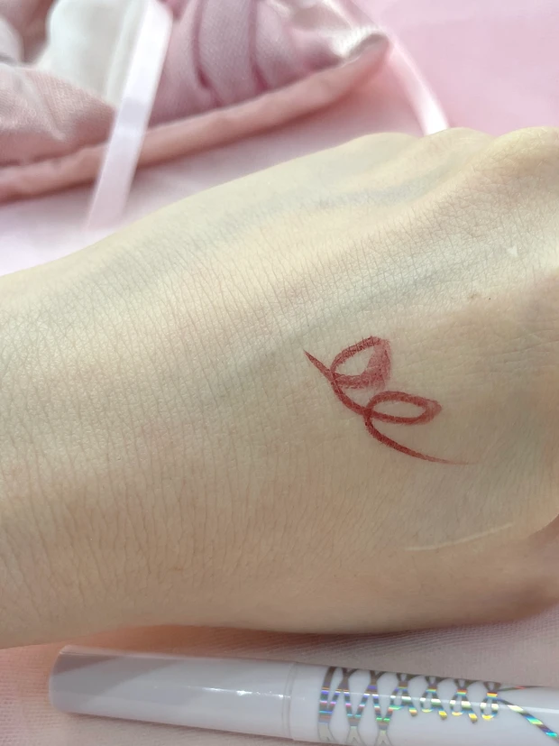 発色の良いピンクライナー