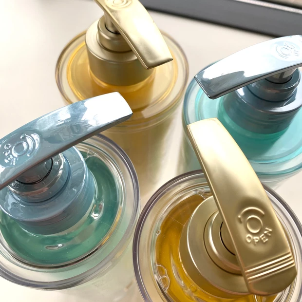 髪の水分量15％アップを目指した→　私はこの場面でそれを実感した。＆ハニーと共同開発のululis_2_1