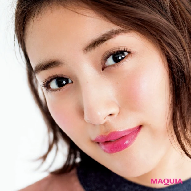 ぼやけてきた唇の輪郭悩みを赤リップで解消。自然な輪郭&ふっくらリップに!