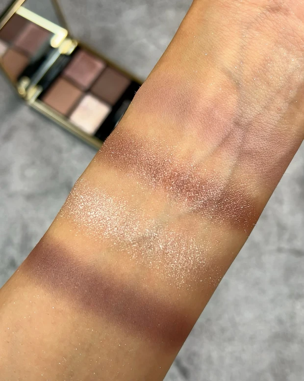 SUQQU スック シグニチャーカラーアイズ 桜鏡