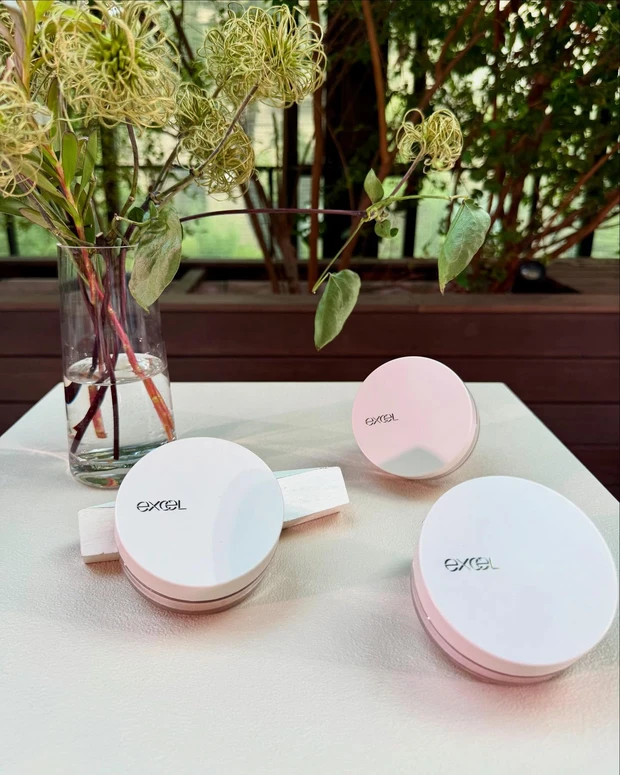 エクセル エクストラリッチ セラムインパウダー