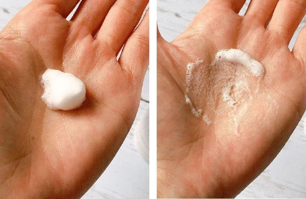 ブライト ムース セラムのテクスチャー