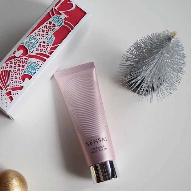 インテンシブハンドクリーム  〈ハンドクリーム〉 