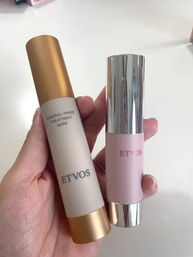 【クリスマスコフレ2025】エトヴォスのホリデーコフレをレビュー｜フルメイクできるお得セット_6_2