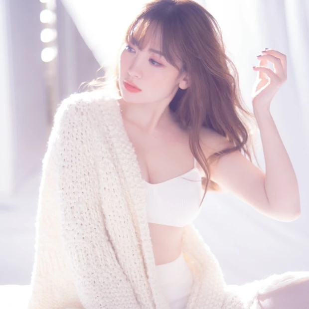 こじはるが語る2021年の抱負！「変化できる自分でいたい」