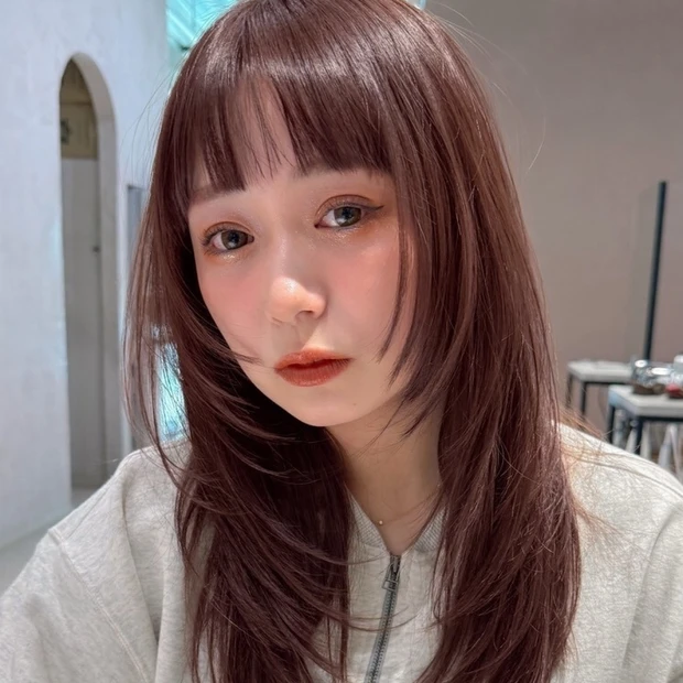 【春夏ヘアカラー】色落ちも楽しめる！ ショコラベージュ×抜け感レイヤーのセミロング