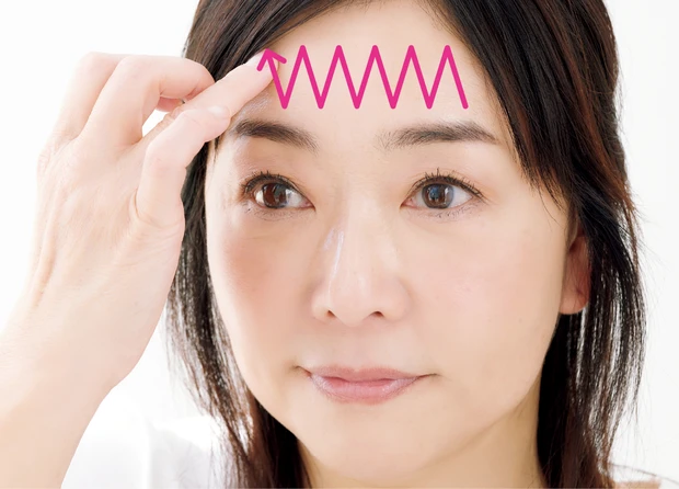 天野佳代子さん流「ずっとメイクが似合う」ためのエイジングケア PhotoGallery_2_6