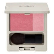 ナチュラグラッセ チークブラッシュ 全4色 各¥3960/ネイチャーズウェイ