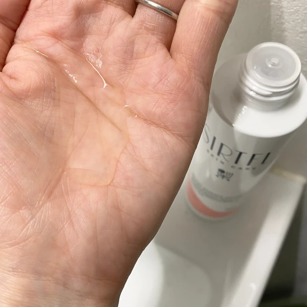「肌に塗るサプリメント」発想の濃縮保湿化粧水で潤い長持ち_2