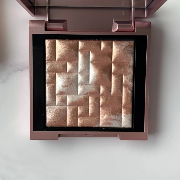 BOBBI BROWN ハイライティング パウダー