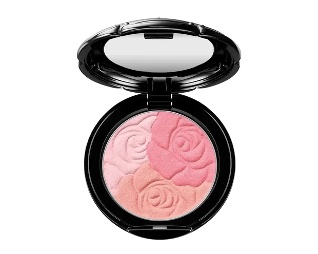 アナ スイ ローズ ミックス フェイスカラー 02、大人の白みメイクにおすすめのフェイスカラー、ヘアメイク辻村友貴恵の春メイク、フェイスカラー