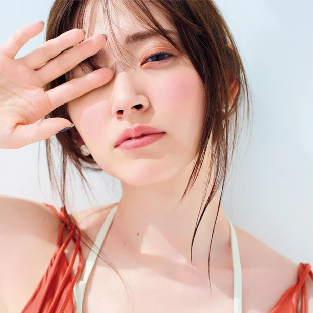 【2位】夏新色でトレンドメイク。RMKのローズチークでじんわり可愛く♡