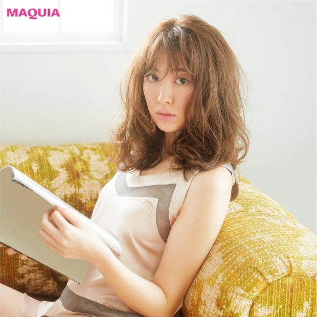 こじはる×人気ヘアメイク木部さんのコラボ！ 簡単に真似できる色っぽい春ヘ…