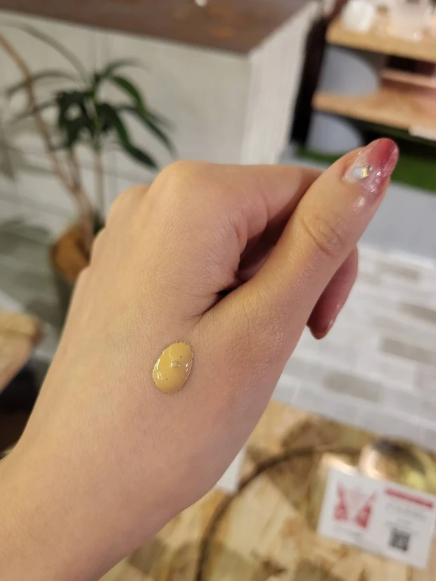 【RMK ファンデーション】リクイドファンデーション フローレスカバレッジ スウォッチ2