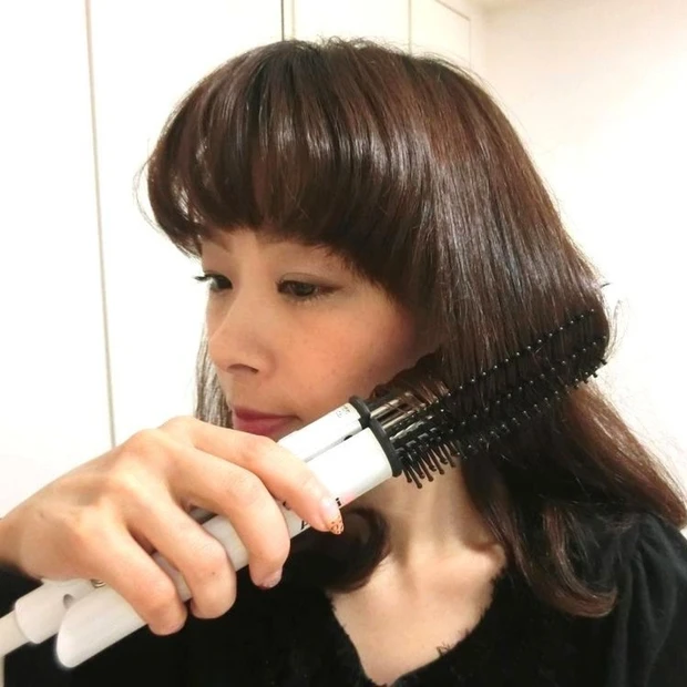 前髪セットもゆるりなCカールも楽々できるアレティのヘアアイロンがイイ♡