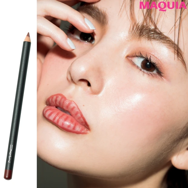 口元の美人度を崩したくないときは「リップペンシル」で縦線メイク