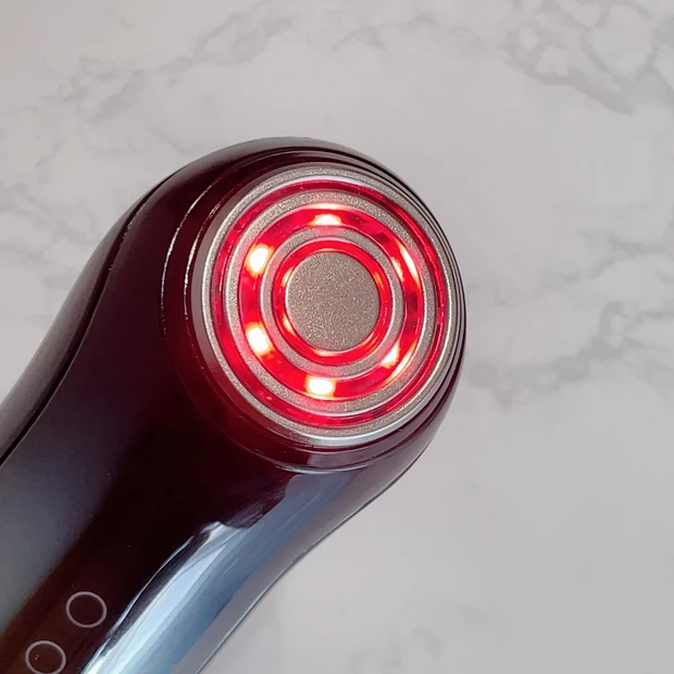 【今年買ってよかった美容ギアNo.1！】RF×EMS×光が一度に！？たった６分で小顔ケアできるヤーマン美顔器を徹底レポ！_4_3