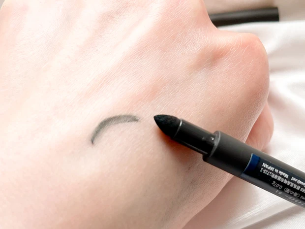 ペンシルライナー苦手さん、集まれっ☆まるでリキッドの使い心地。OSAJI（オサジ）の新作ライナーがすご…。_6