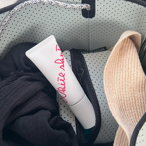 2025年に買い足した紫外線対策グッズ4選のうちのひとつ、 POLA｜ホワイトショット セラムUV【7,150円】