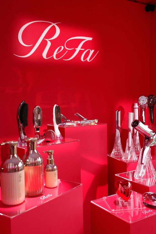 日曜日まで✨ReFaのholidayイベント行かなきゃ🎄
_3