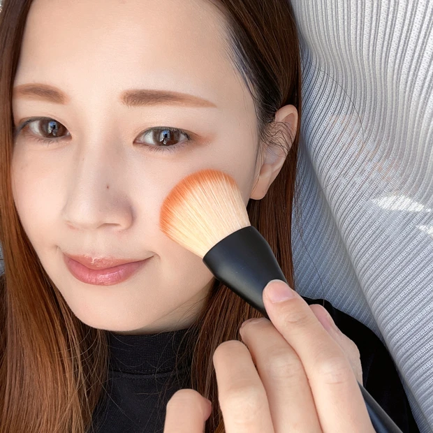 ロージーローザ マルチユースブラシ＜フェイス＞ 使用