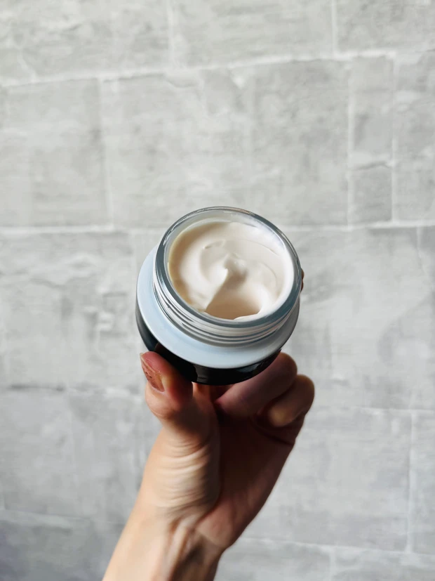 KANEBOのクリーム イン デイ Ⅱ