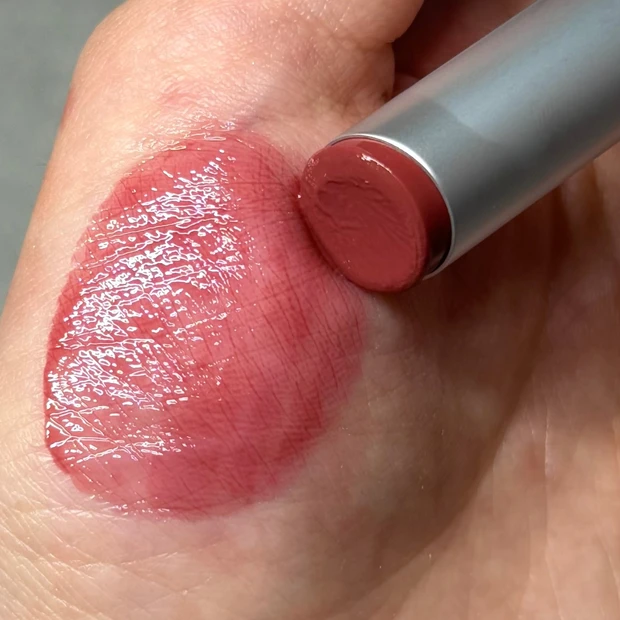  rom&nd（ロムアンド）07 モーヴホイップ 手元スウォッチ